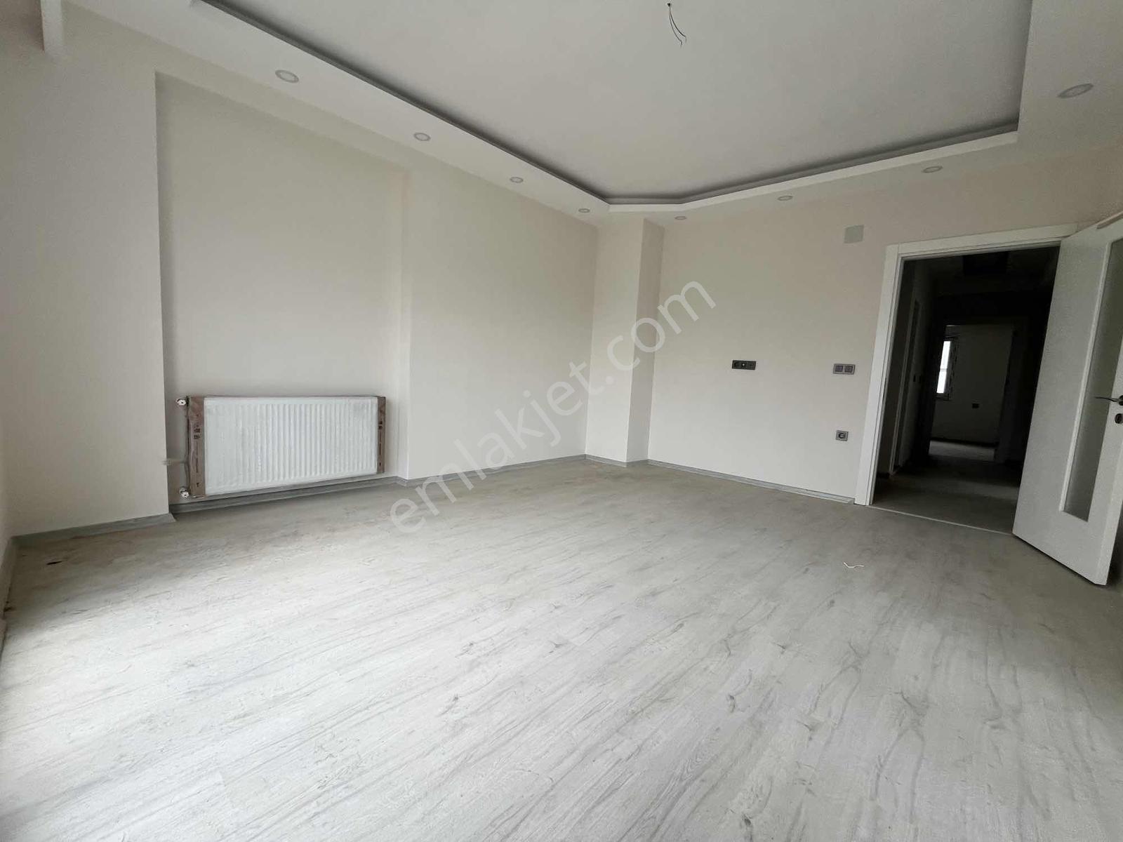 Cadde Üzeri Lüks İşçilik Kapalı Mutfak 2+1 Kombili Doğalgazlı - Görsel 13