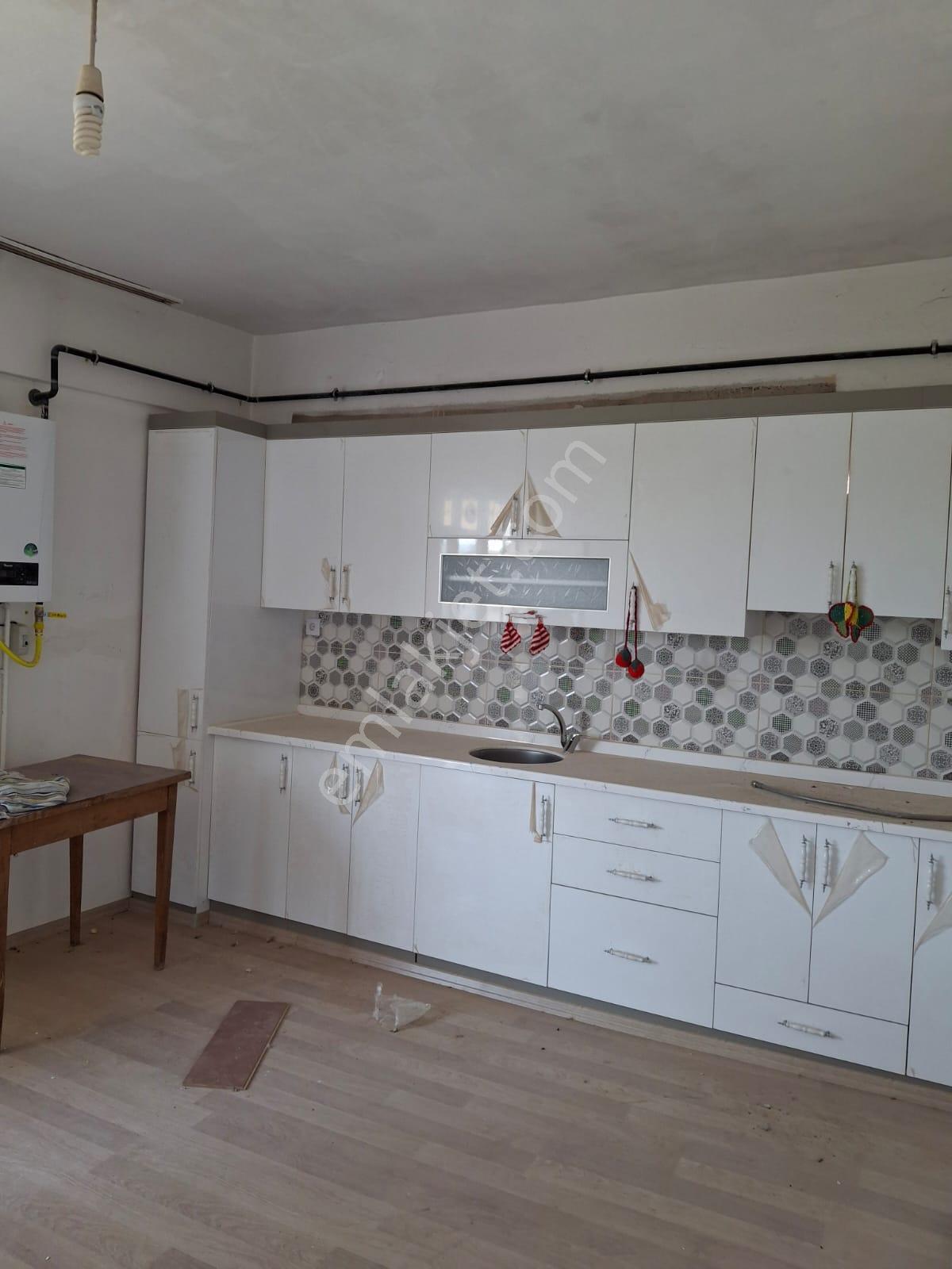Tokat Niksar'da Adalet Gold Group Emlak'tan Bahçeli Evler Mahallesinde 3+1 Kiralık Daire - Görsel 7
