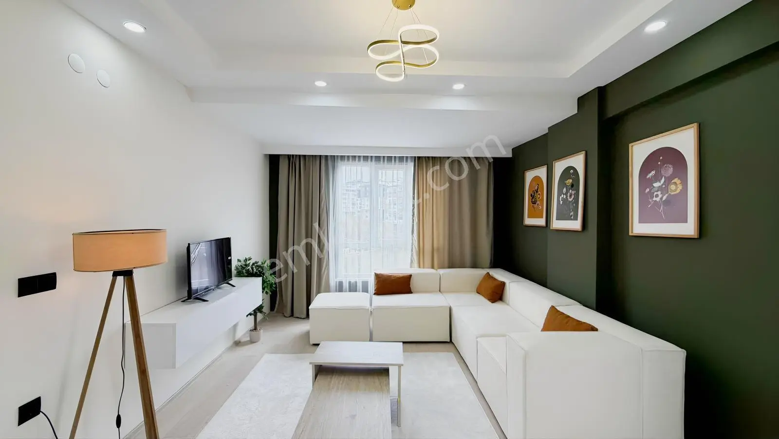 Tramvaya 650 Mt Yeni Eşyalı Kiralık 1+1 Daire