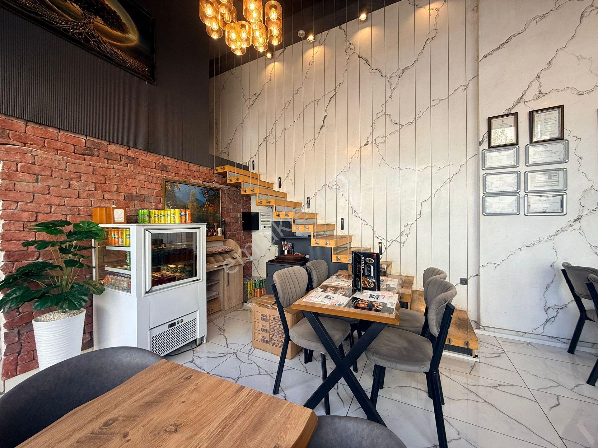 Ümraniye Yamanevler'de Prestijli Noktada Devren Kiralık Restoran - Görsel 12