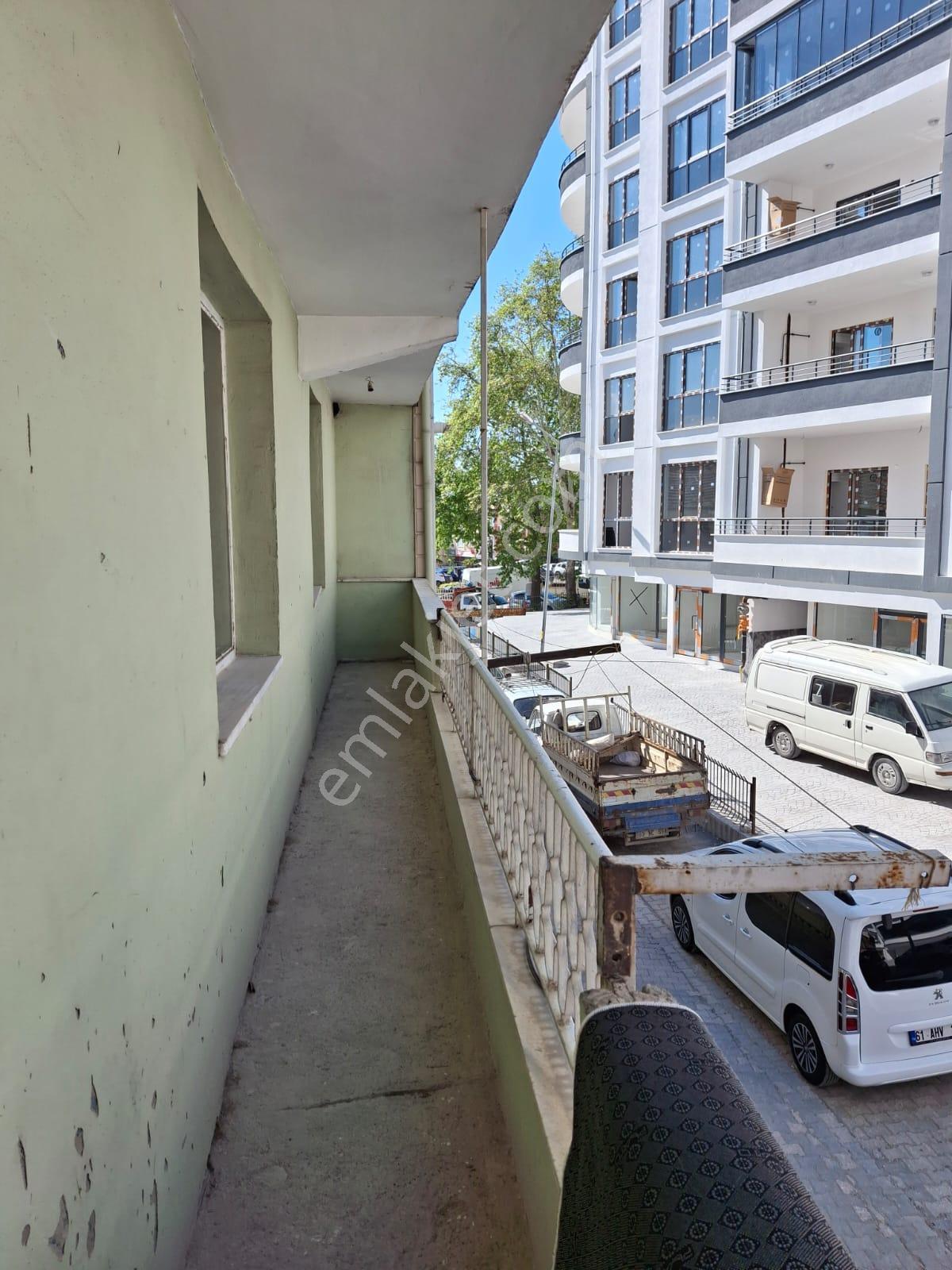 Tokat Niksar 'da Adalet Gold Group Emlak'tan Kiralık Daire 2+1 Uygun Fiyata Bengiler Mahallesinde - Görsel 2