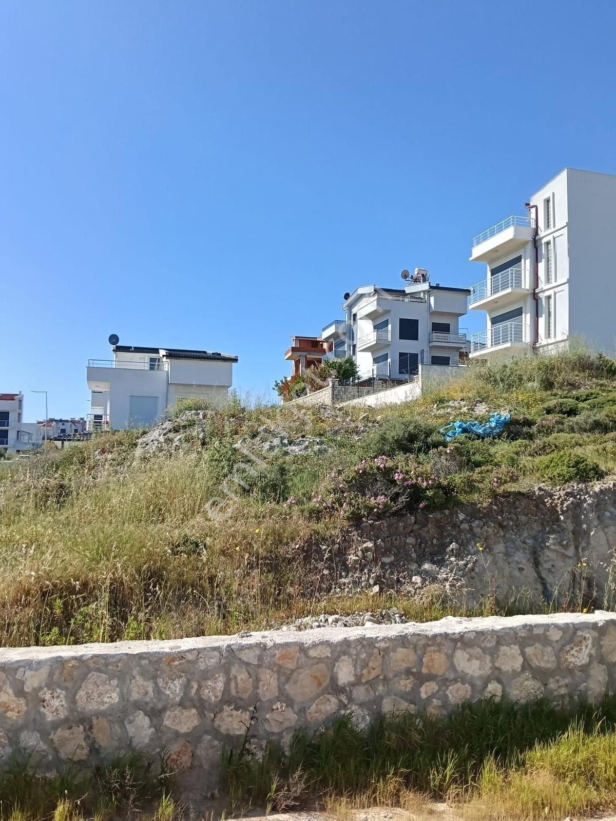 Karaburun Kamukent'te Deniz Manzaralı İmarlı Planve Projeli Arsa - Görsel 16