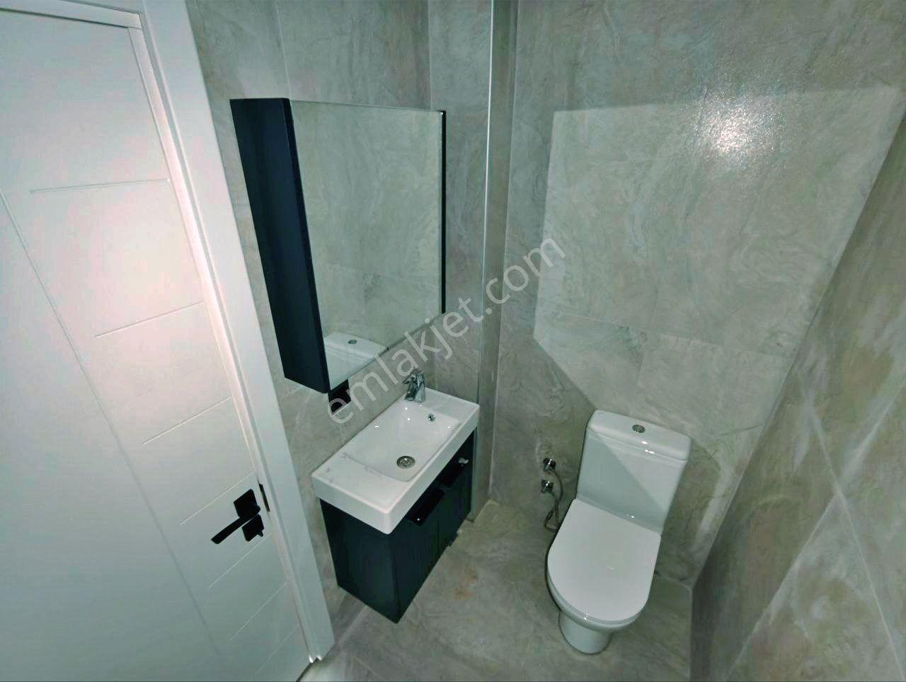 Uytundan Edremit Zeytinli'de Cadde Üstünde Kiralık Dükkan - Görsel 24