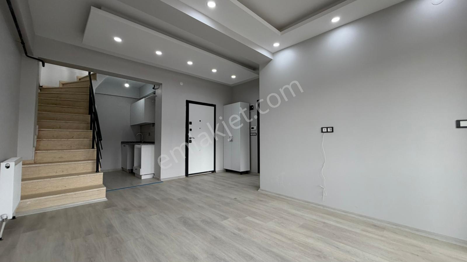 Tekirdağ Çiftlikönü Mahallesinde Satılık 1+1 Dublex Daire - Görsel 14