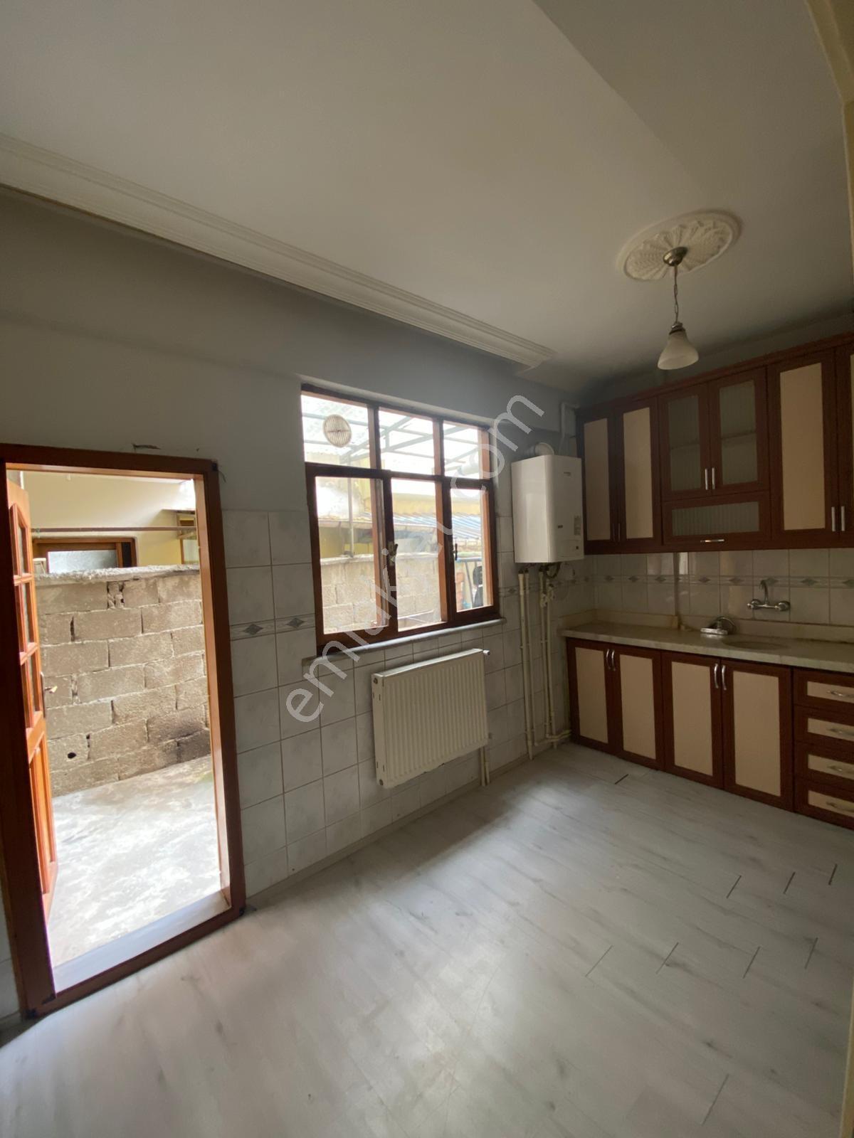 Kariyer'den Avm Yakını Zemin Kat 2 Cephe 80 M² 2+1 Kiralık - Görsel 7