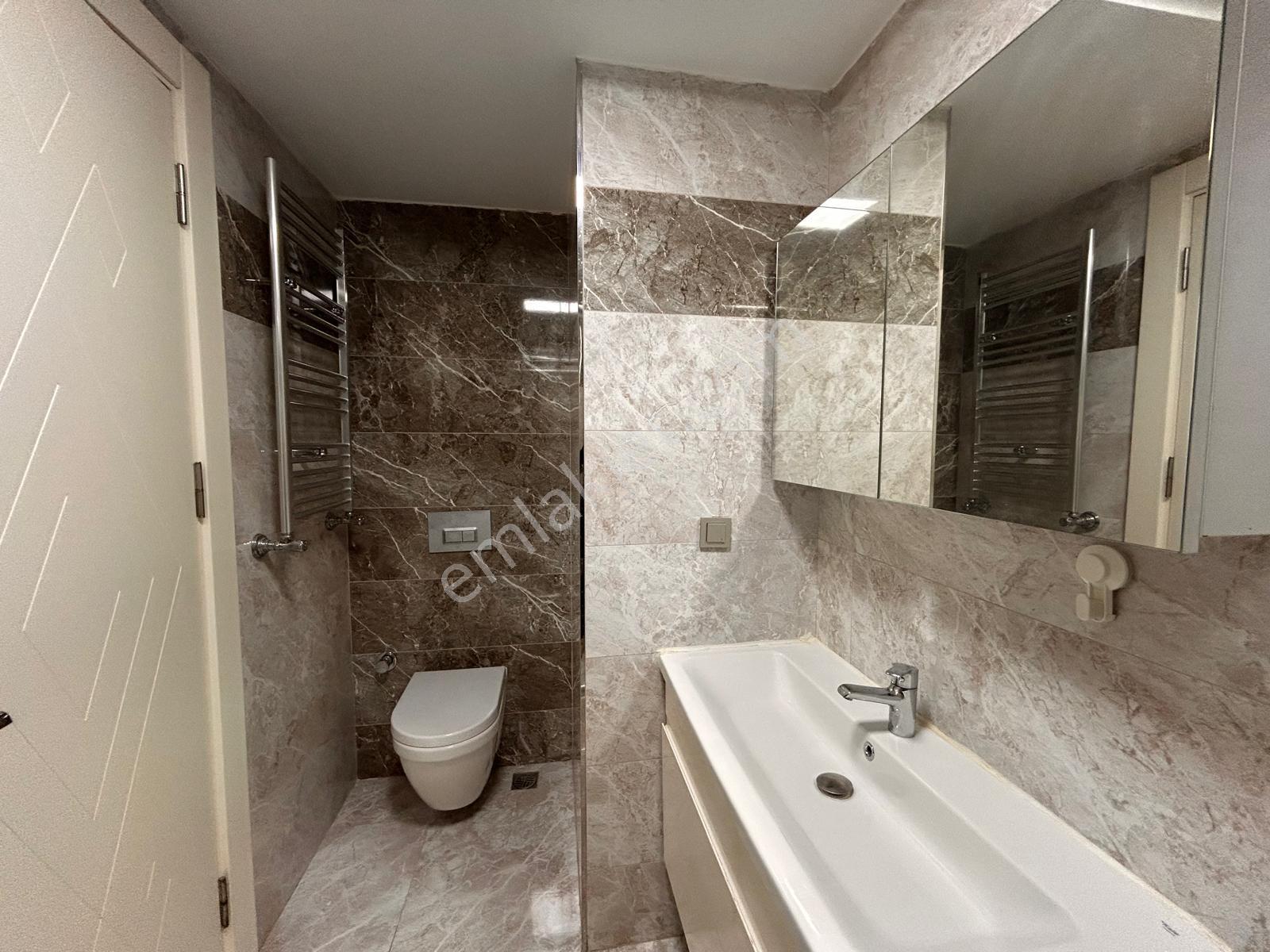 1071 Kadıköy'de Çift Balkonlu, 13. Kat 3+1 Kiralık Daire - Görsel 24