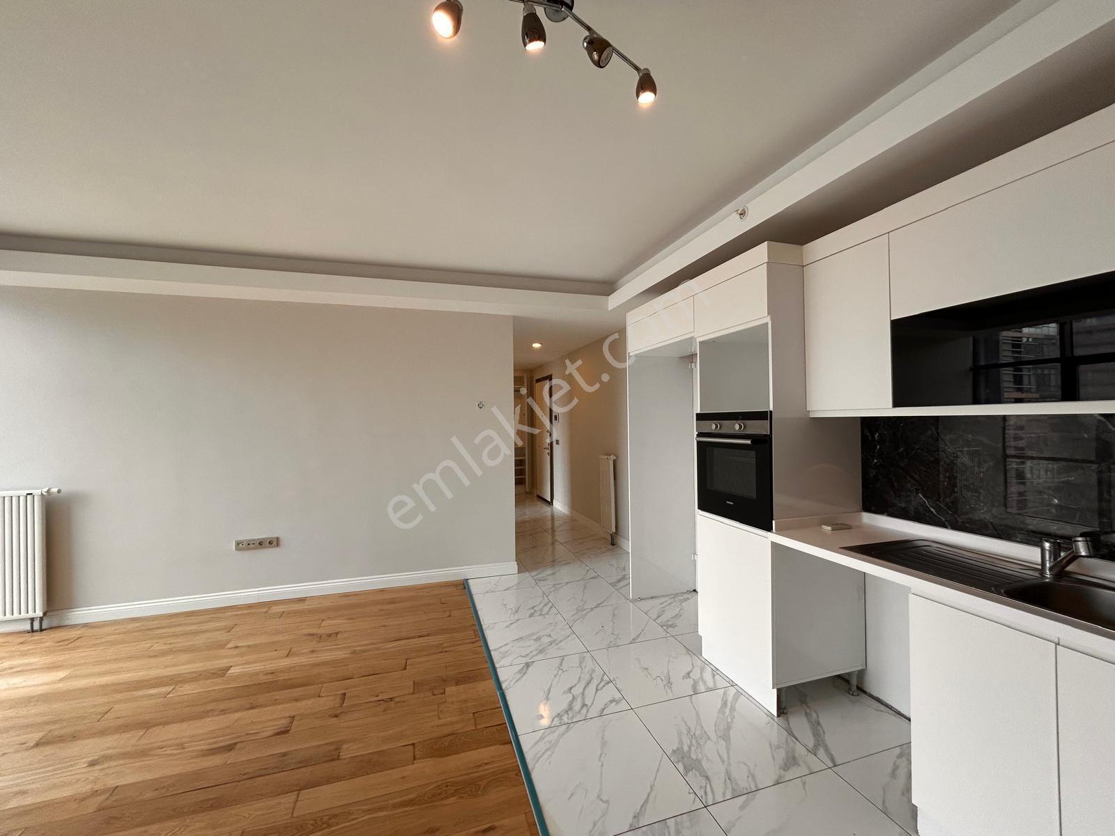 1071 Kadıköy'de Çift Balkonlu, 13. Kat 3+1 Kiralık Daire - Görsel 15