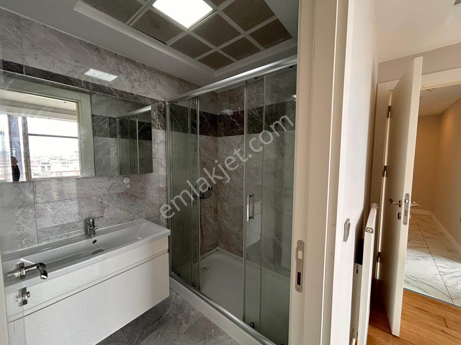1071 Kadıköy'de Çift Balkonlu, 13. Kat 3+1 Kiralık Daire - Görsel 23