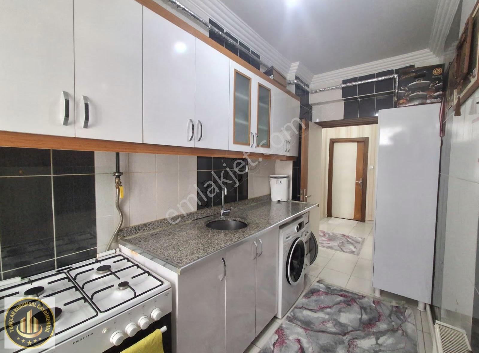 Bağcılar Millet Bahçesi Civarında Satılık 1+1 Fırsat Daire - Görsel 3