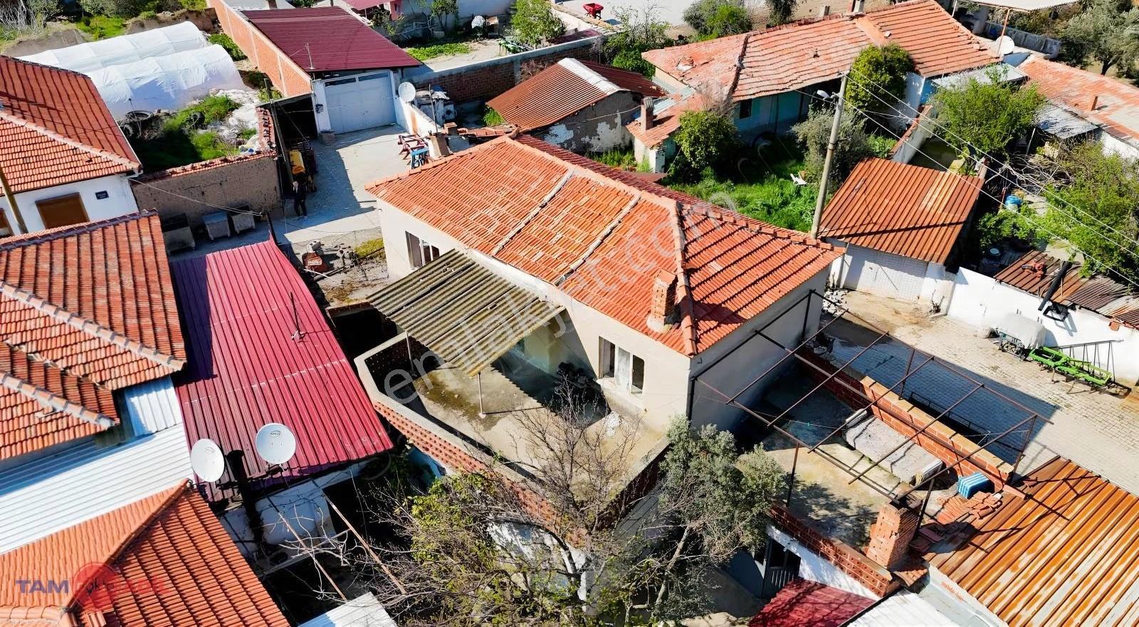 Bölcekte Merkezi Konumda 2 Katlı Müstakil Köy Evi - Görsel 2