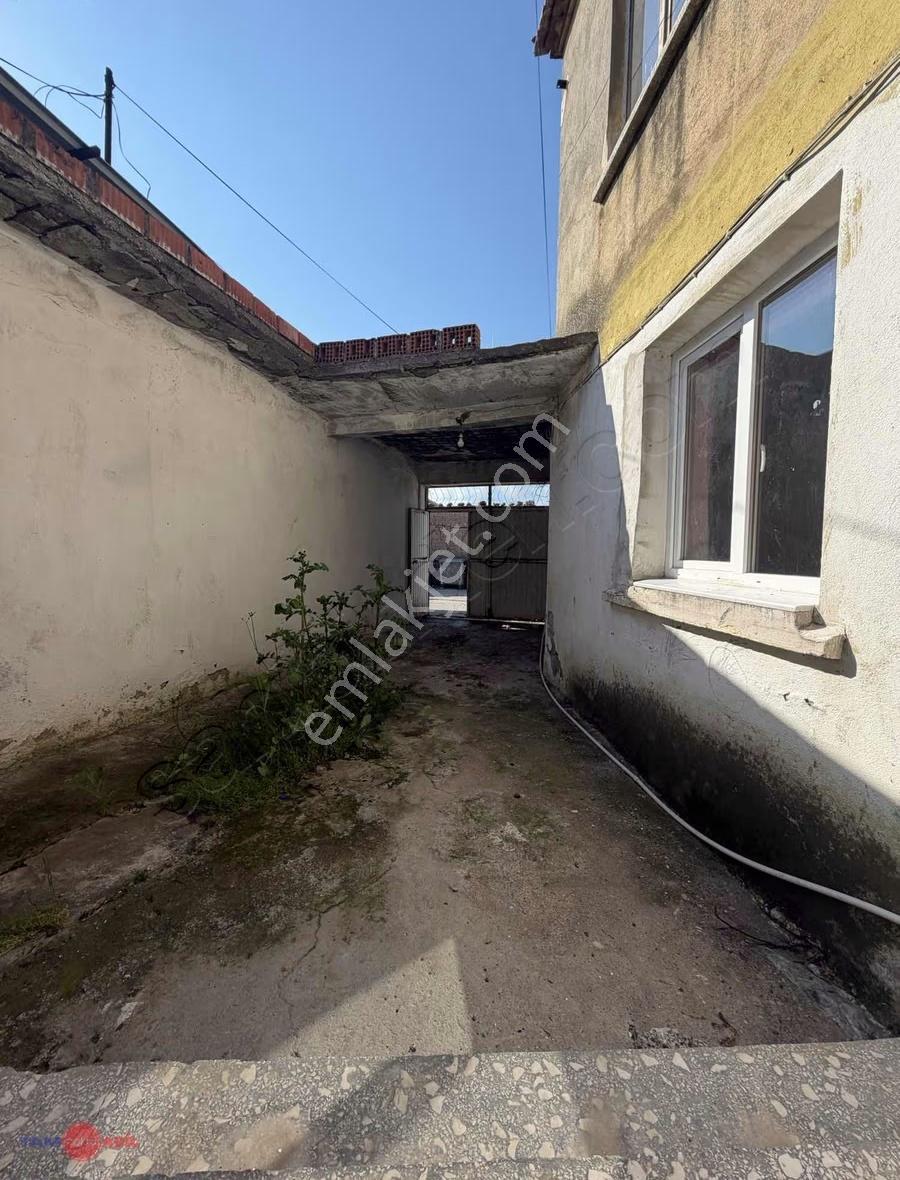 Bölcekte Merkezi Konumda 2 Katlı Müstakil Köy Evi - Görsel 9