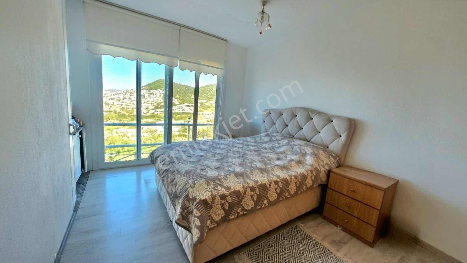 Yalıkavak'ta Deniz Manzaralı Bahçeli Satılık 4+1 Villa - Görsel 30