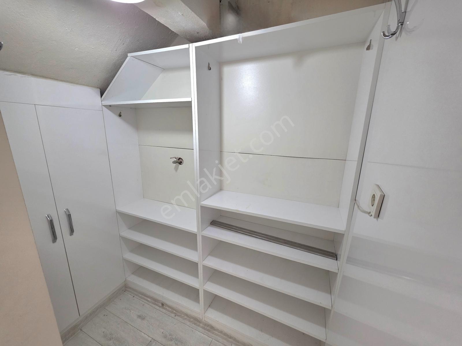 Kuşadası Marina Bölgesinde Geniş Doğalgazlı Satılık Villa - Görsel 6