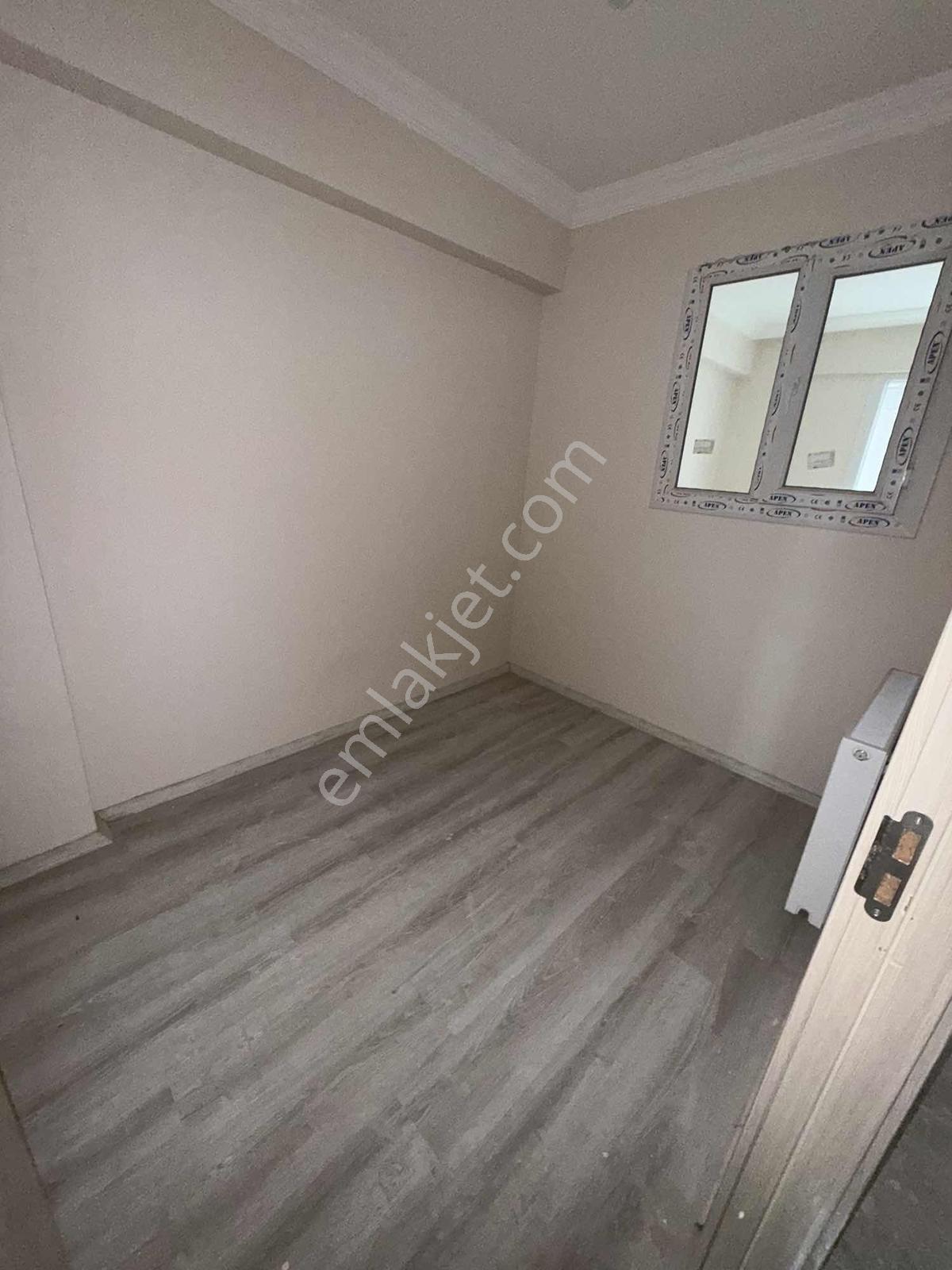 Nurfen'den Cadde Yakını Sıfır Arakat Ebeveyn Banyolu Daire - Görsel 8