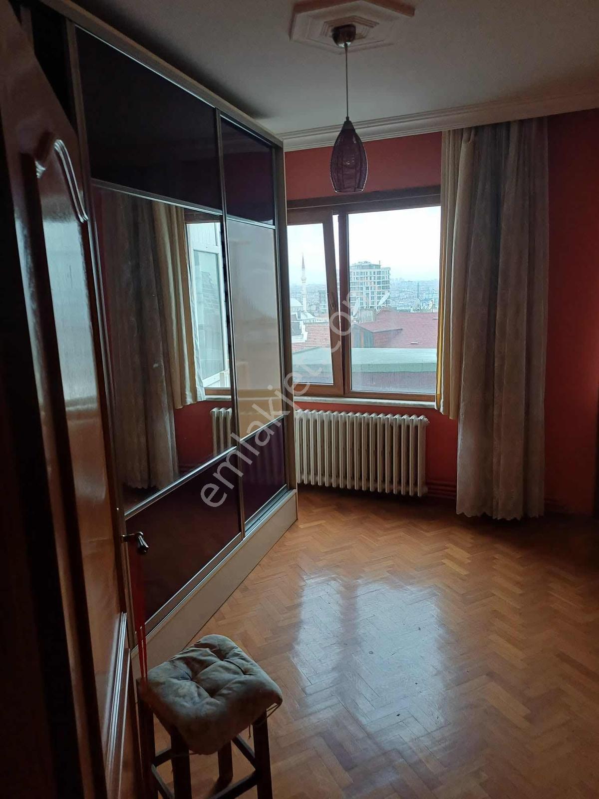 4 Levent Çeliktepe Mahallesin 'de Eşyalı 2+1 Kiralık Daire - Görsel 11