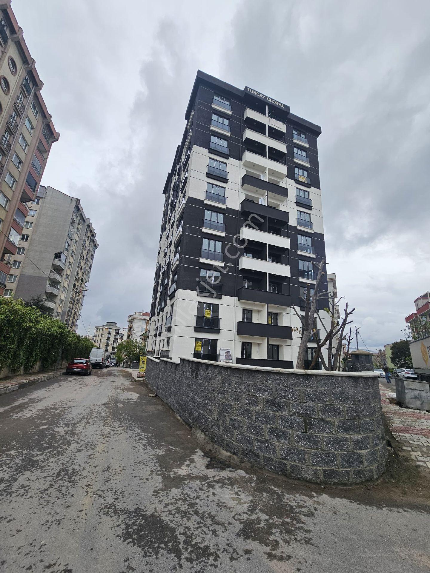 Ttuzla Sifa Mahsahibiňden Satilik İki Adet Daire Biri Yedinci Kat Biri Dorduncu Kat. - Görsel 31