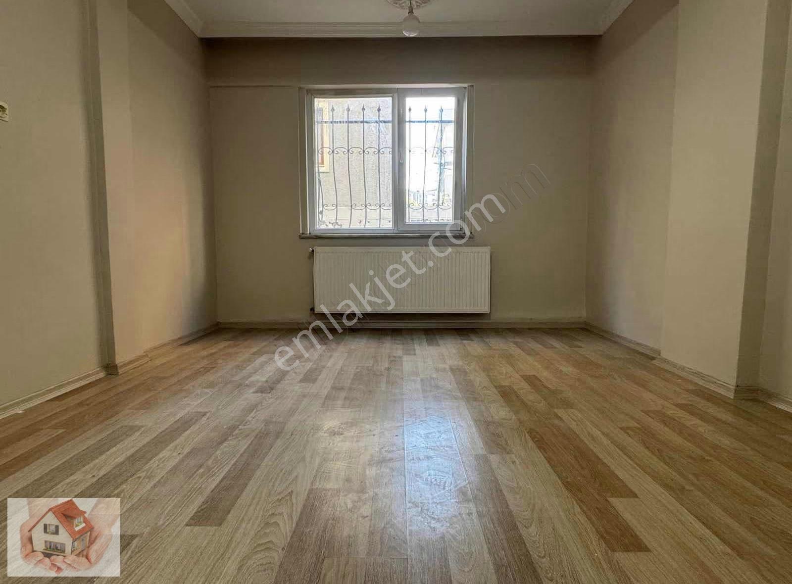 Doğuştan Armağanevlerde Satılık Bahçe Katı Daire 85 M & 2+1