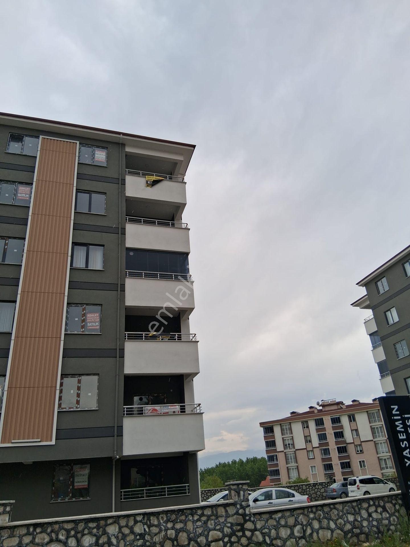 Adalet Gold Group Emlak'tan Site İçerisinde Bağlar Mahallesinde 1+1 Kiralık Daire Sıfır Daire