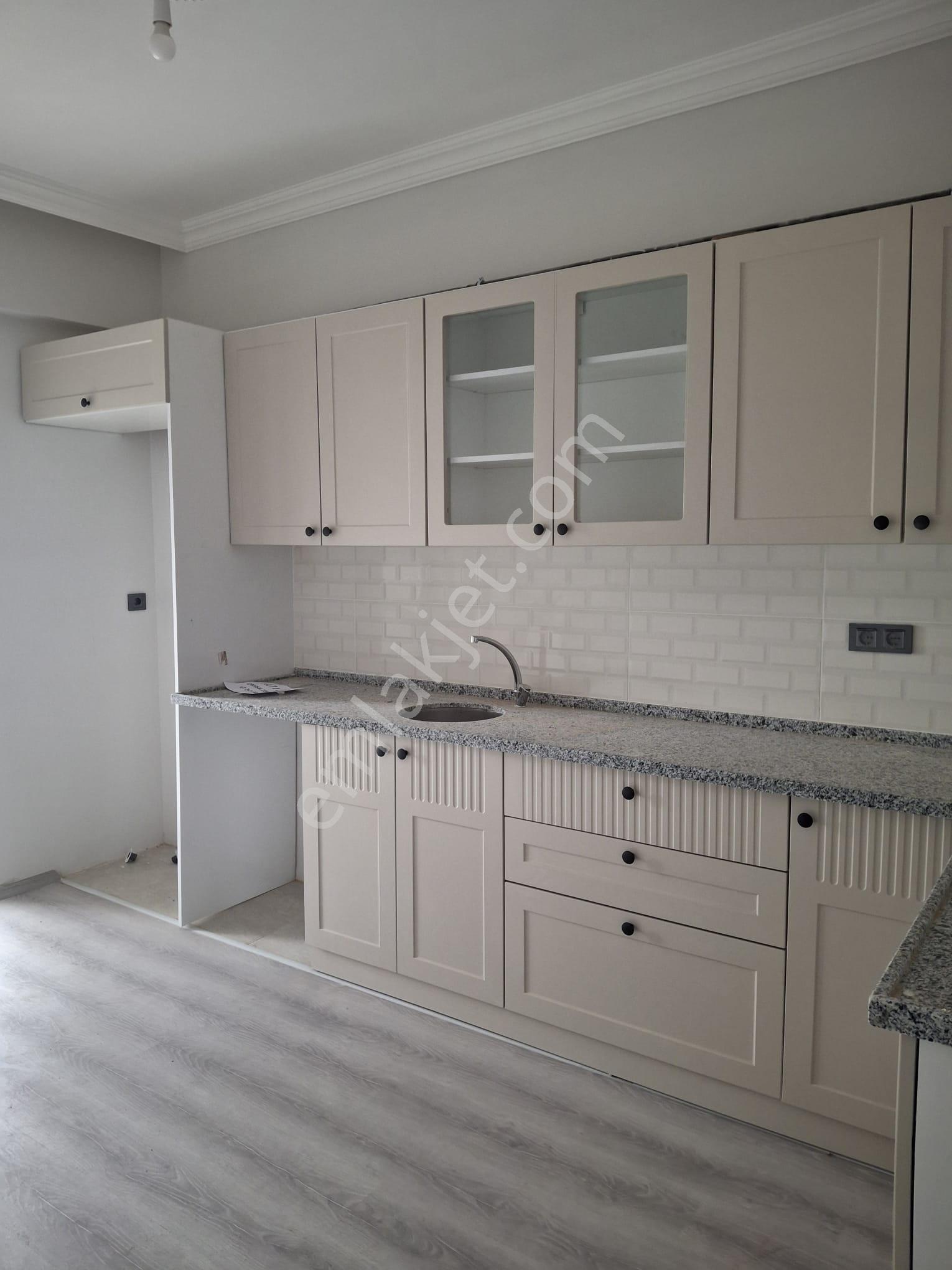 Adalet Gold Group Emlak'tan Site İçerisinde Bağlar Mahallesinde Sıfır Bina Satılık Daire 2+1 100 M2