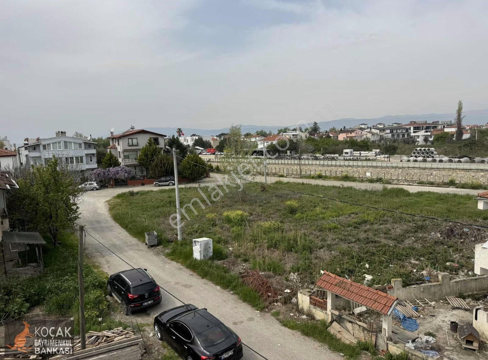 Göl Sahile Yakın Mesafede Geniş 1+1 Kiralık Daire - Görsel 18
