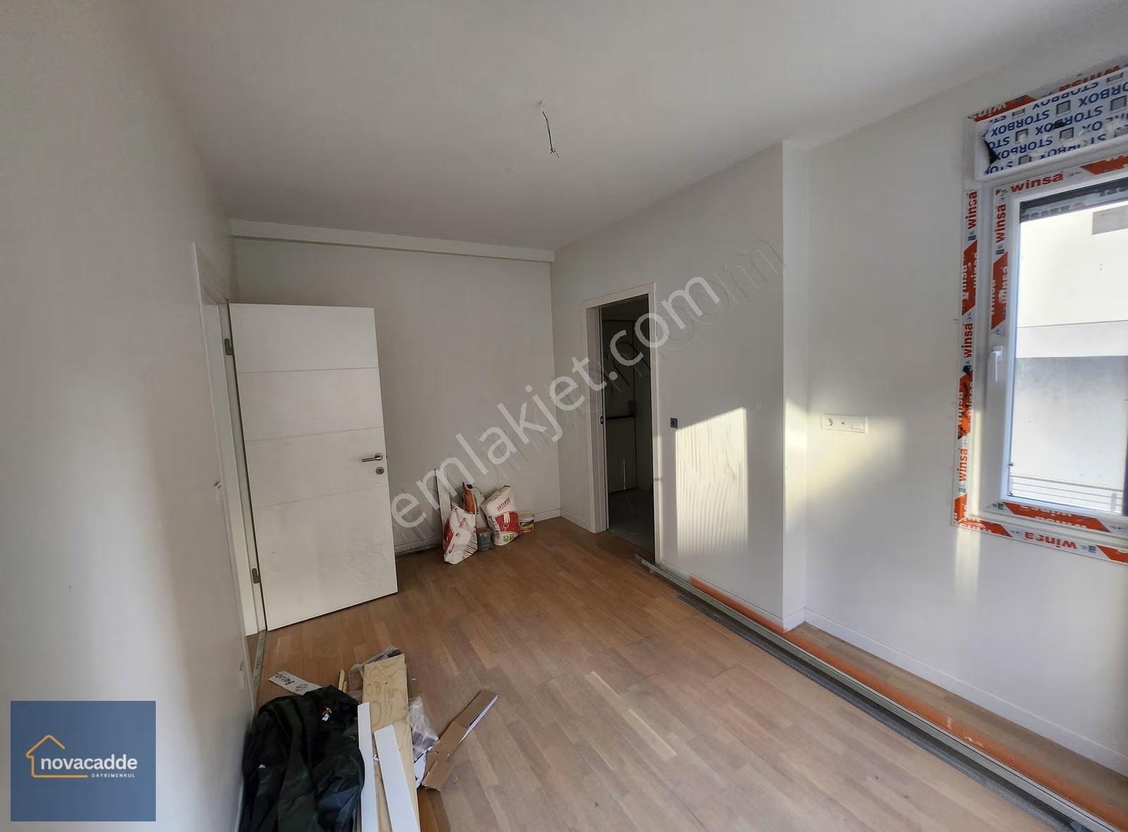 Erenköyde Yeni Binada Merkezi Lokasyonda 1+1 Sıfır Daire - Görsel 16