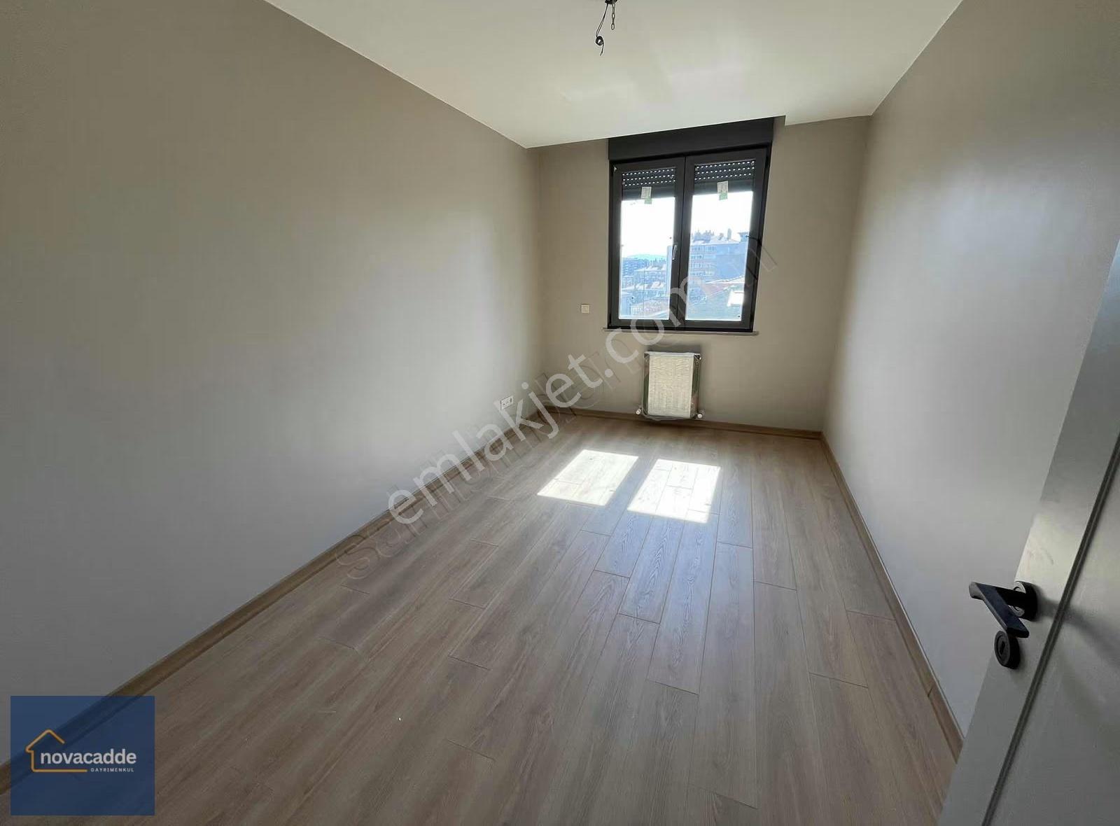 Kozyatağı'nda 4+1 Net 160 M² Geniş Kullanım,balkonlu Sıfır Daire - Görsel 22