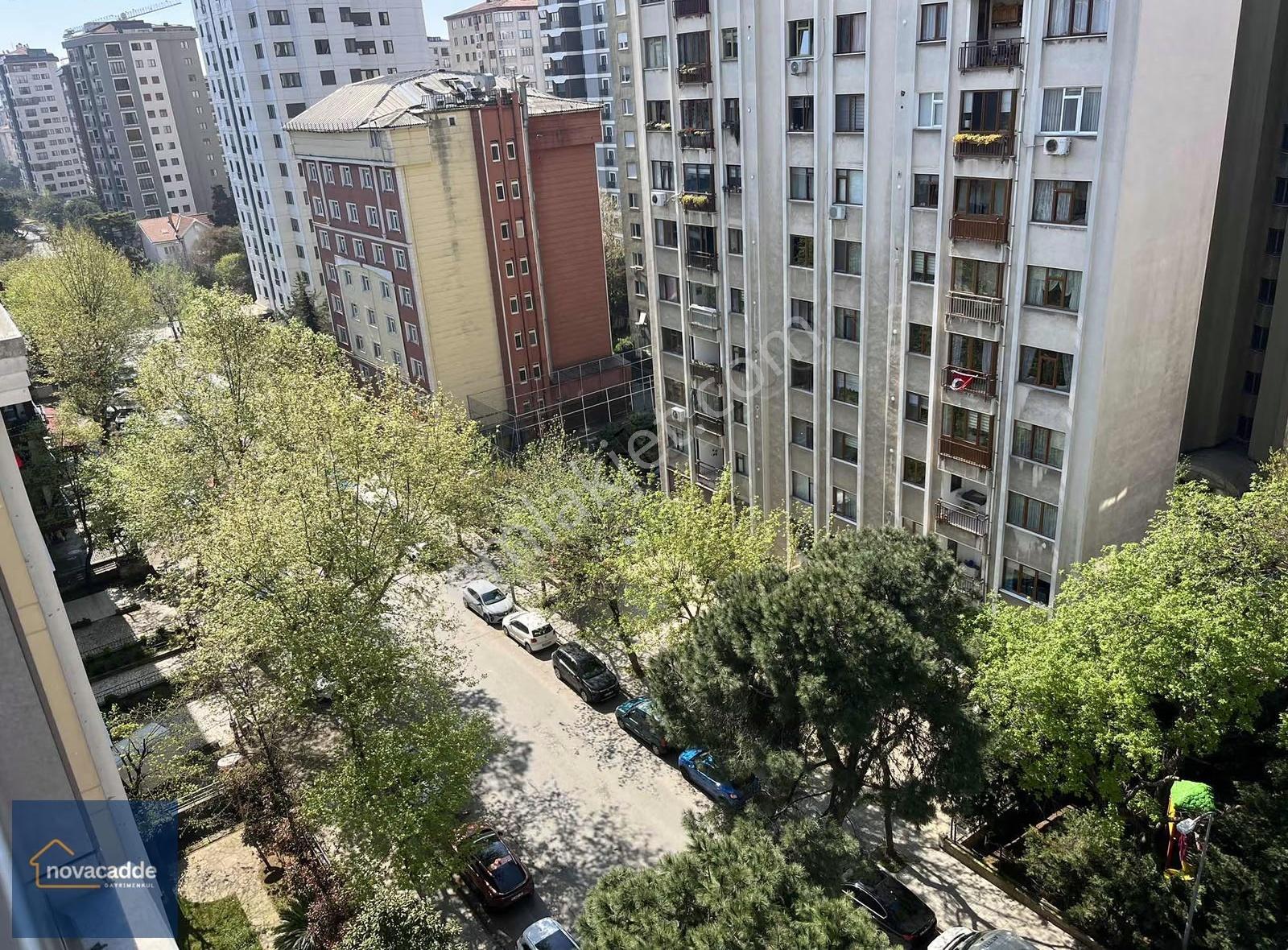 Kozyatağı'nda 4+1 Net 160 M² Geniş Kullanım,balkonlu Sıfır Daire - Görsel 11