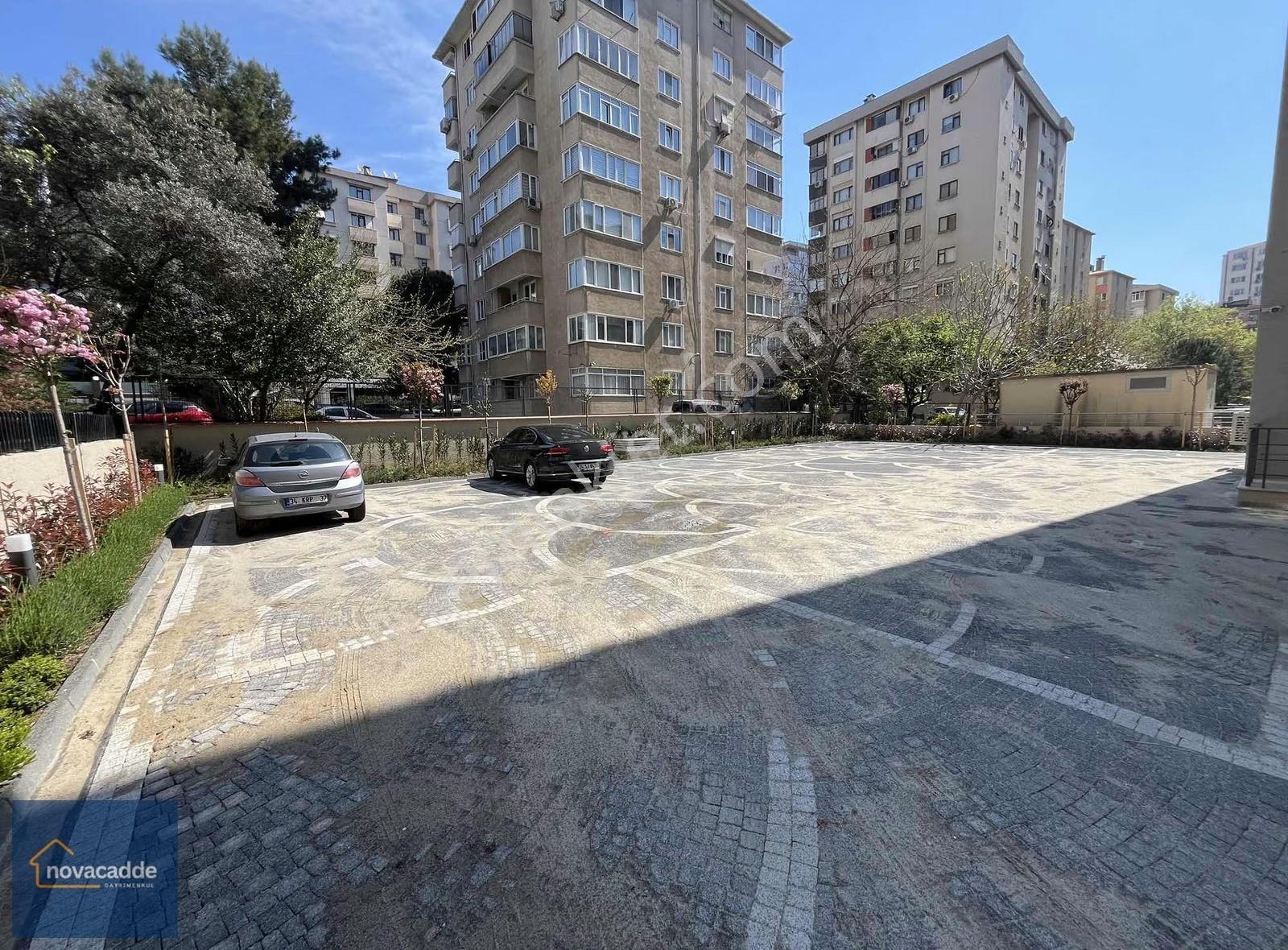 Kozyatağı'nda 4+1 Net 160 M² Geniş Kullanım,balkonlu Sıfır Daire - Görsel 33