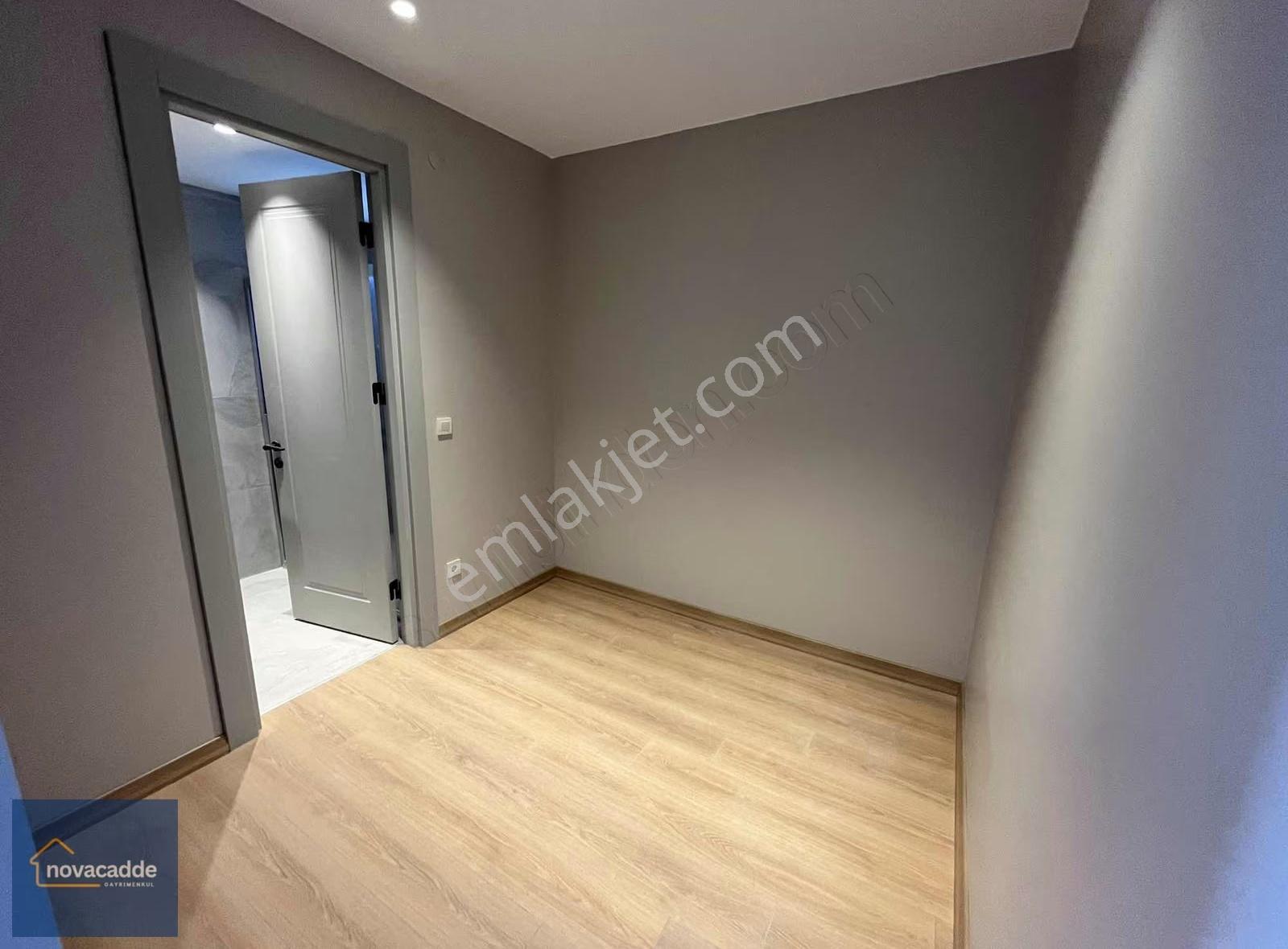 Kozyatağı'nda 4+1 Net 160 M² Geniş Kullanım,balkonlu Sıfır Daire - Görsel 27