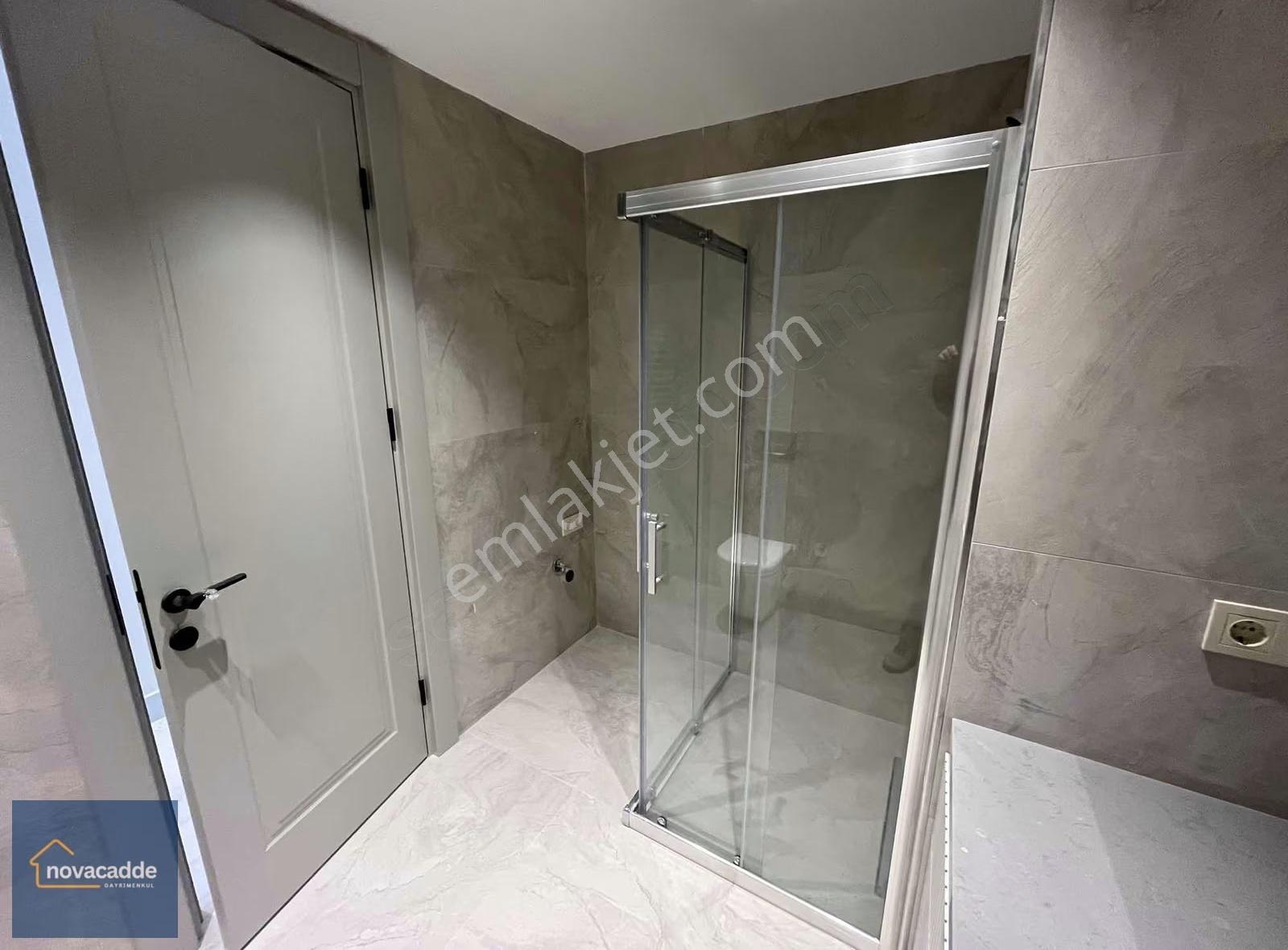 Kozyatağı'nda 4+1 Net 160 M² Geniş Kullanım,balkonlu Sıfır Daire - Görsel 34