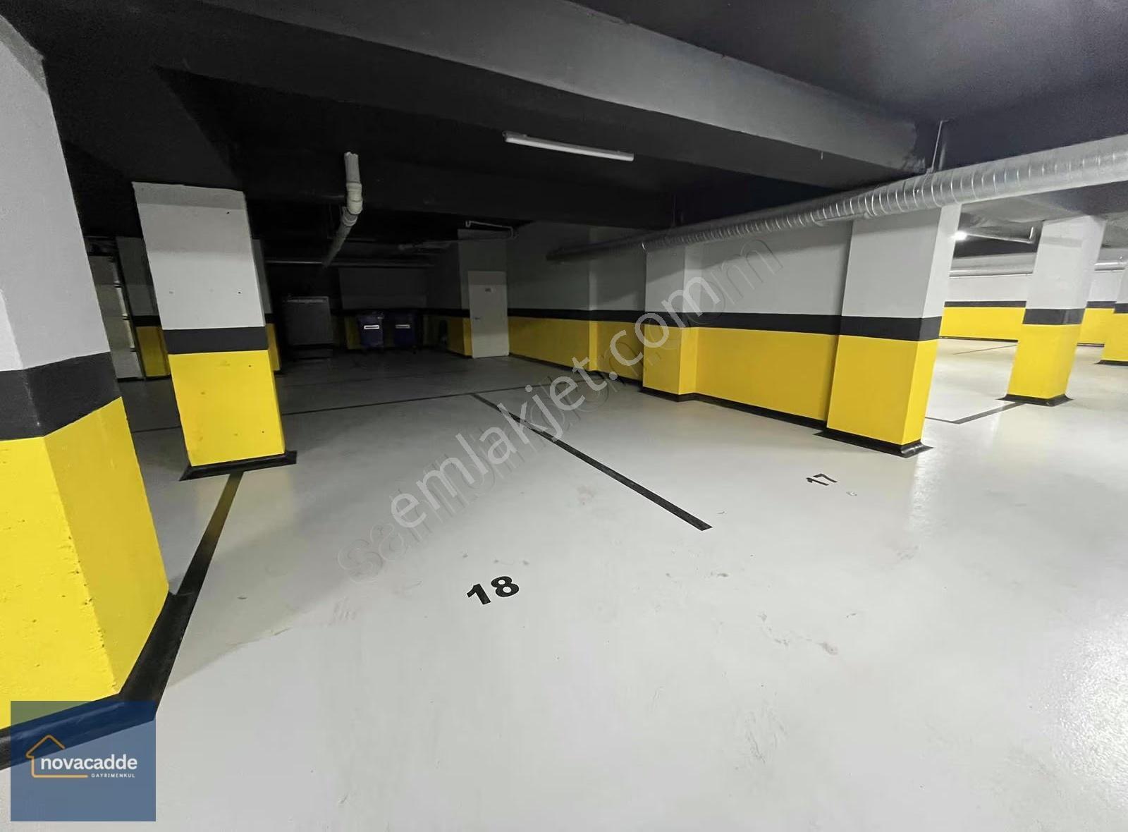 Kozyatağı'nda 4+1 Net 160 M² Geniş Kullanım,balkonlu Sıfır Daire - Görsel 31