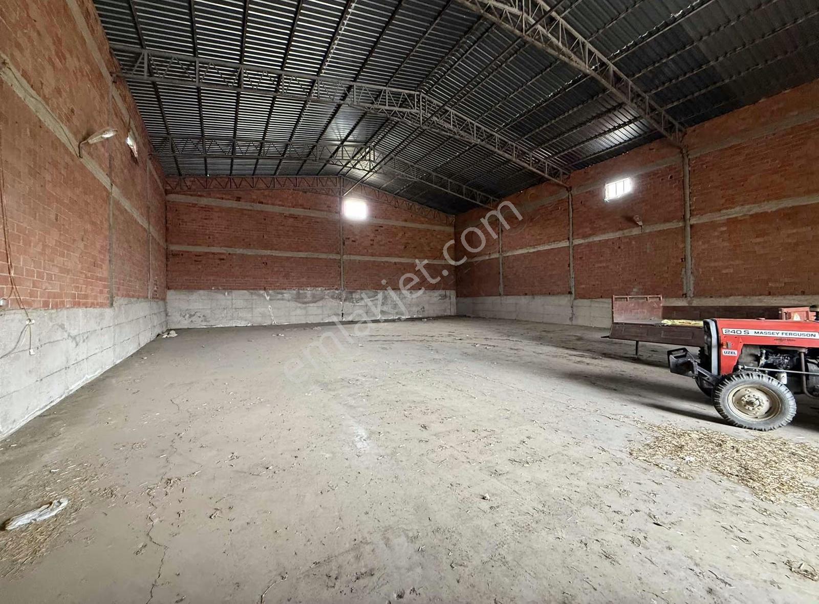 Pek Emlaktan Kiralık 600 M2 Depo !! - Görsel 4
