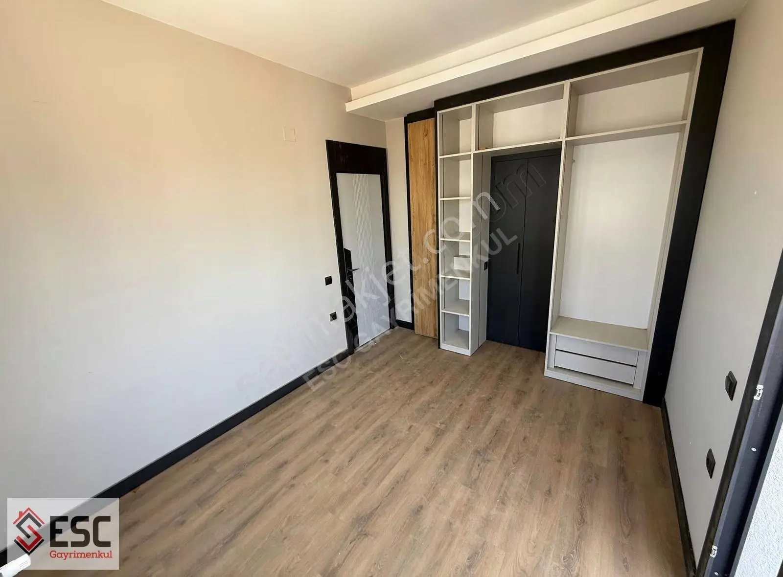 Esc'den Kuyuluk Mh,de Site İçi Lüks Havuzlu 2+1 Daire Esc1776a