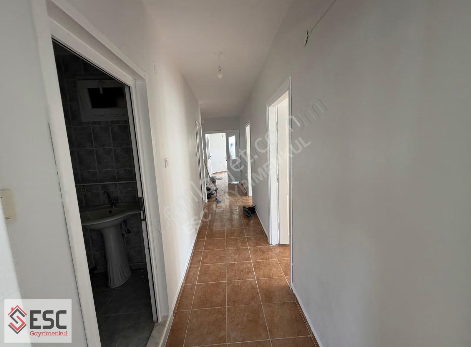 Esc'den Seymenli Mh,de 3+1 Deniz Manzaralı Kiralık Daire Esc2519 - Görsel 15