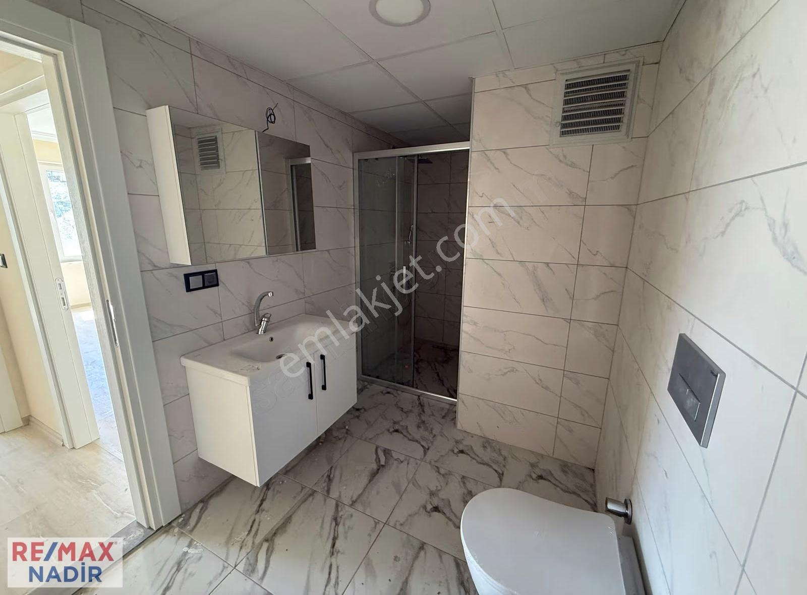 Aksuda 1 Yıllık Binada Doğalgaz Kombili Lüks 2+1 Satılık Daire - Görsel 5