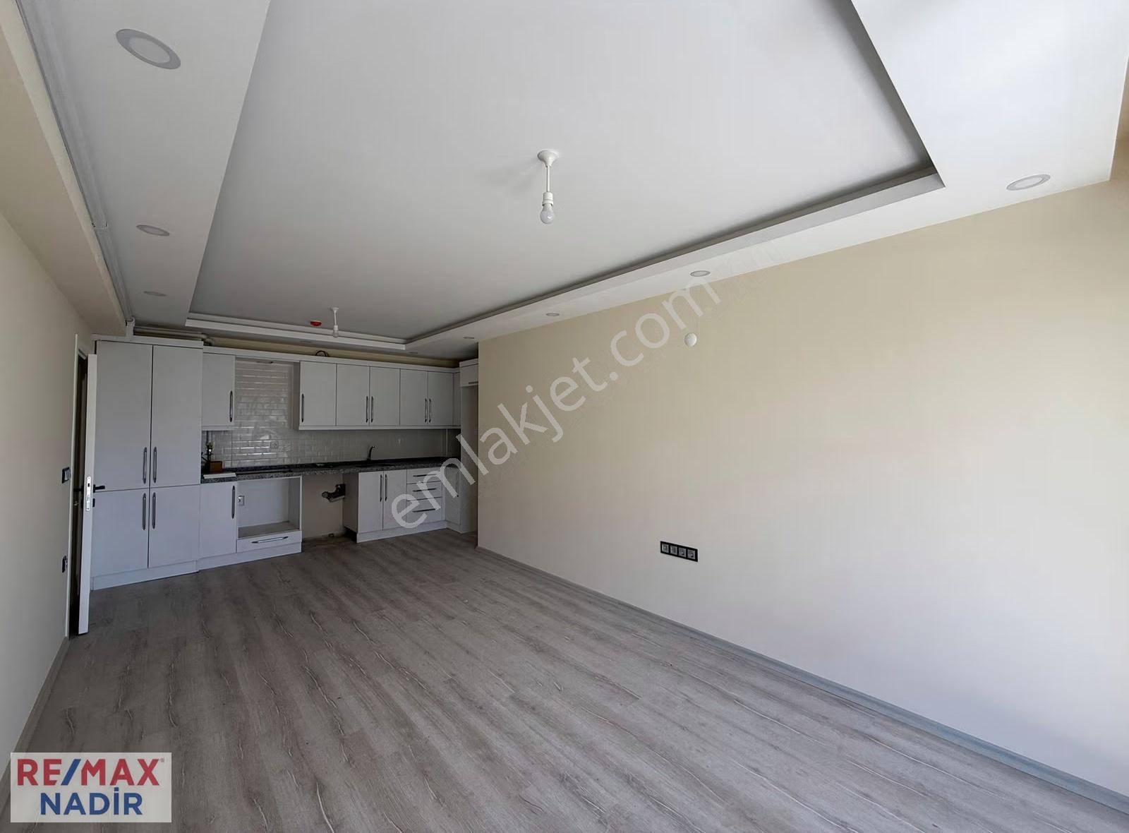 Aksuda 1 Yıllık Binada Doğalgaz Kombili Lüks 2+1 Satılık Daire - Görsel 15