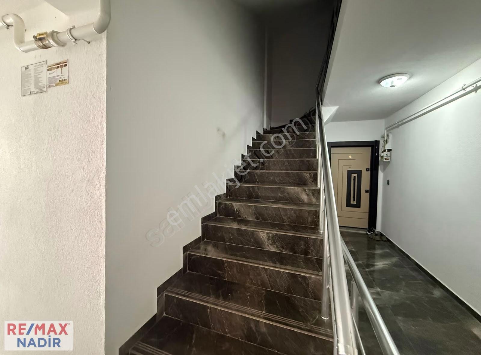 Aksuda 1 Yıllık Binada Doğalgaz Kombili Lüks 2+1 Satılık Daire - Görsel 11