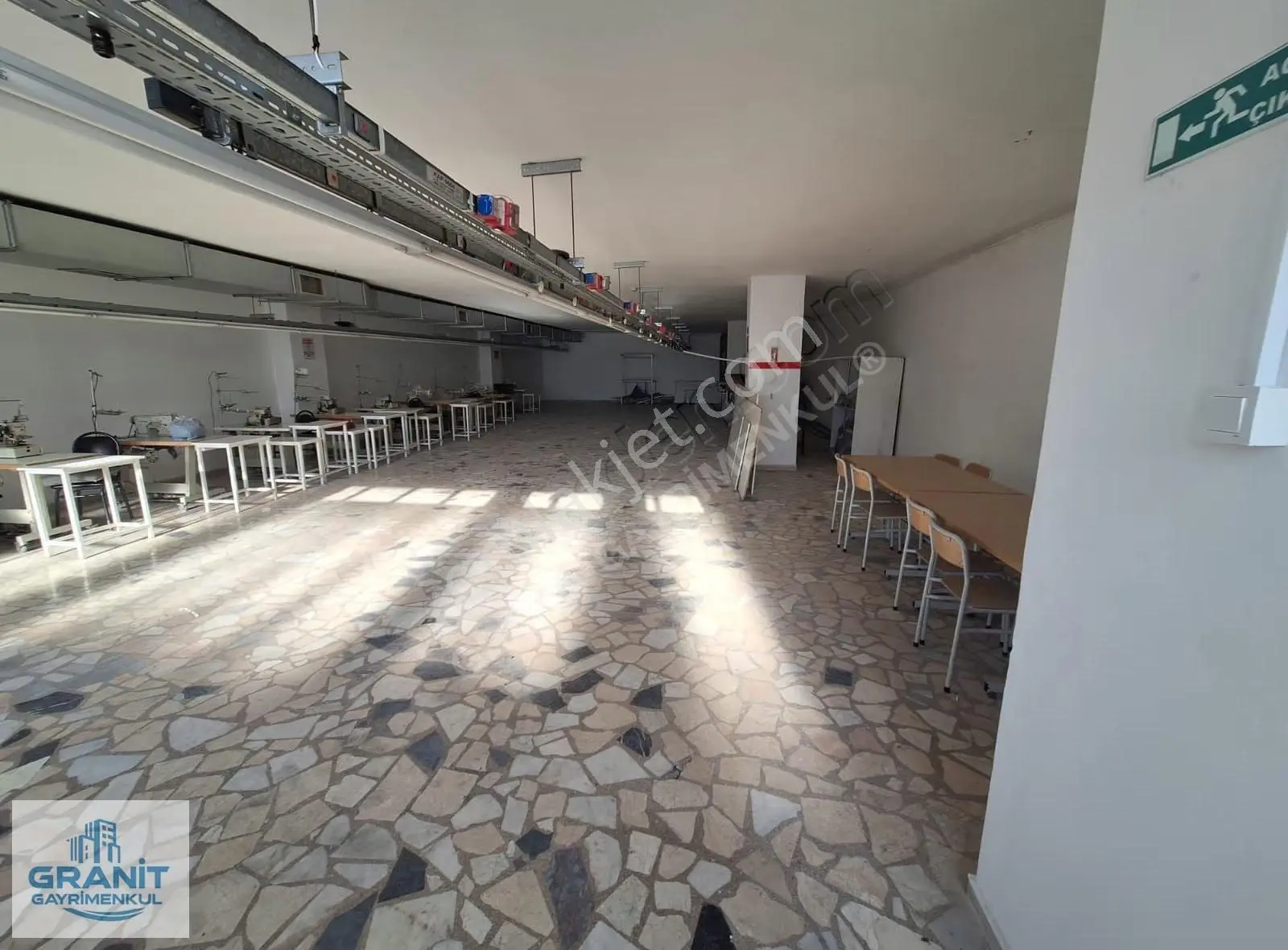Granit Gayrimenkul'den Kiralık 250 M² Atölye/dükkan