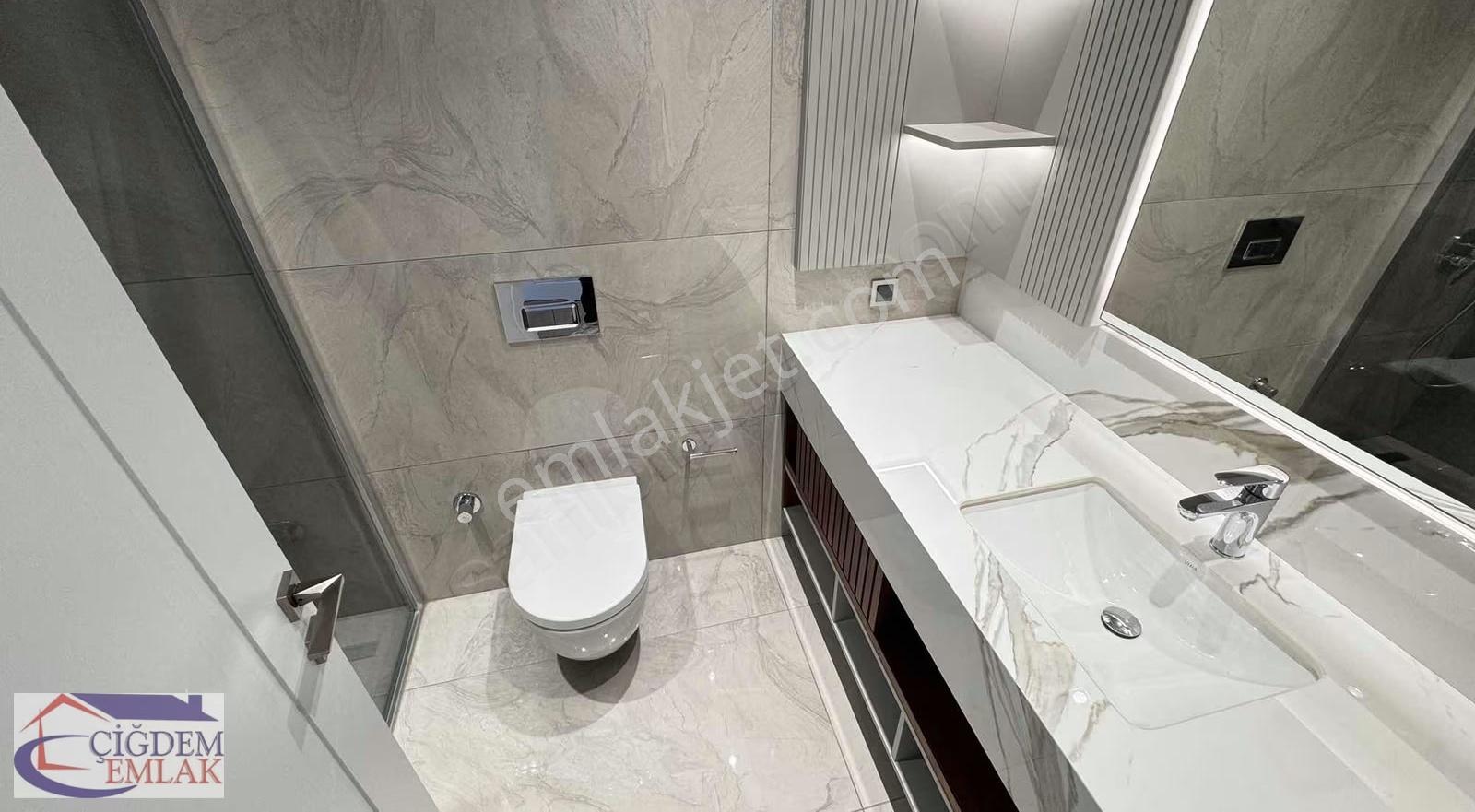 Yeni Sitede Kiralık 3+1 Kapalı Mutfak Geniş Balkonlu Daire - Görsel 8