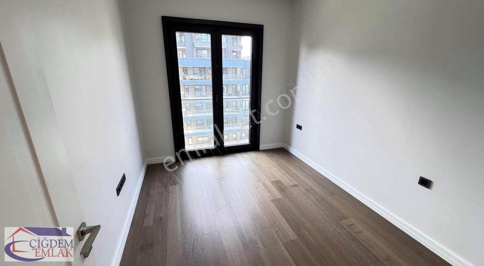 Yeni Sitede Kiralık 3+1 Kapalı Mutfak Geniş Balkonlu Daire - Görsel 14