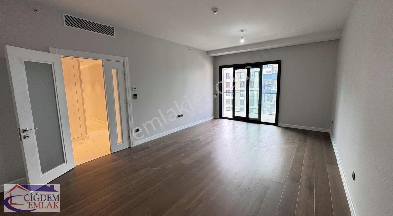 Yeni Sitede Kiralık 3+1 Kapalı Mutfak Geniş Balkonlu Daire - Görsel 13