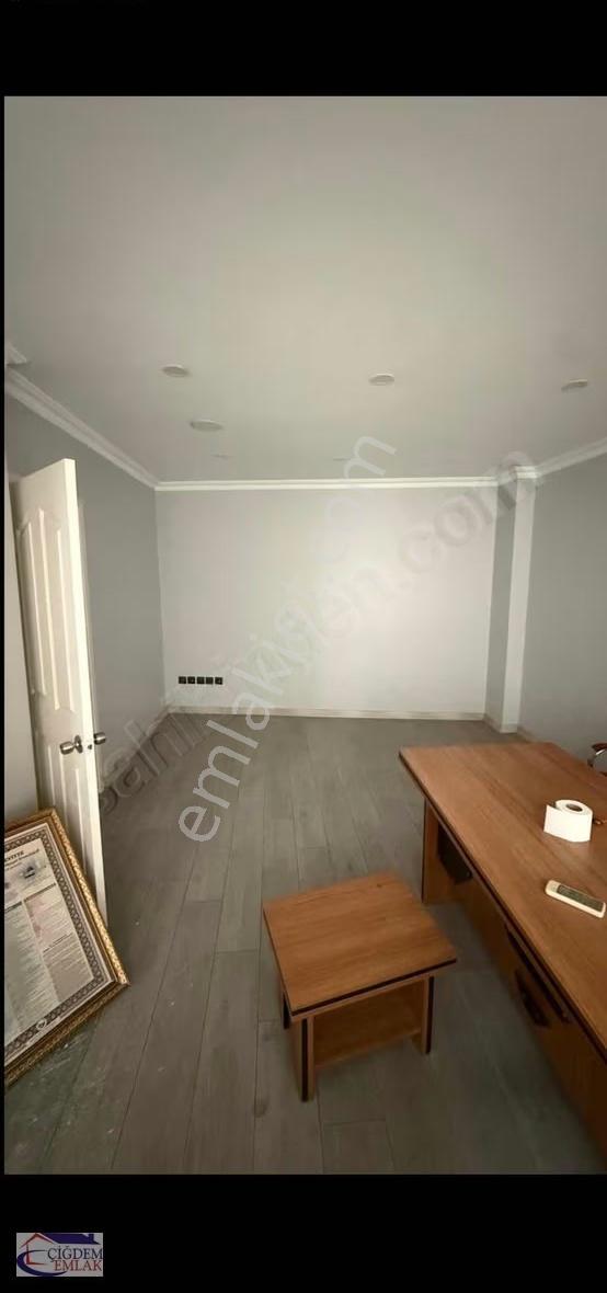 Çiğdem Emlak'tan Cadde Üstünde Degerli Ofis - Görsel 16
