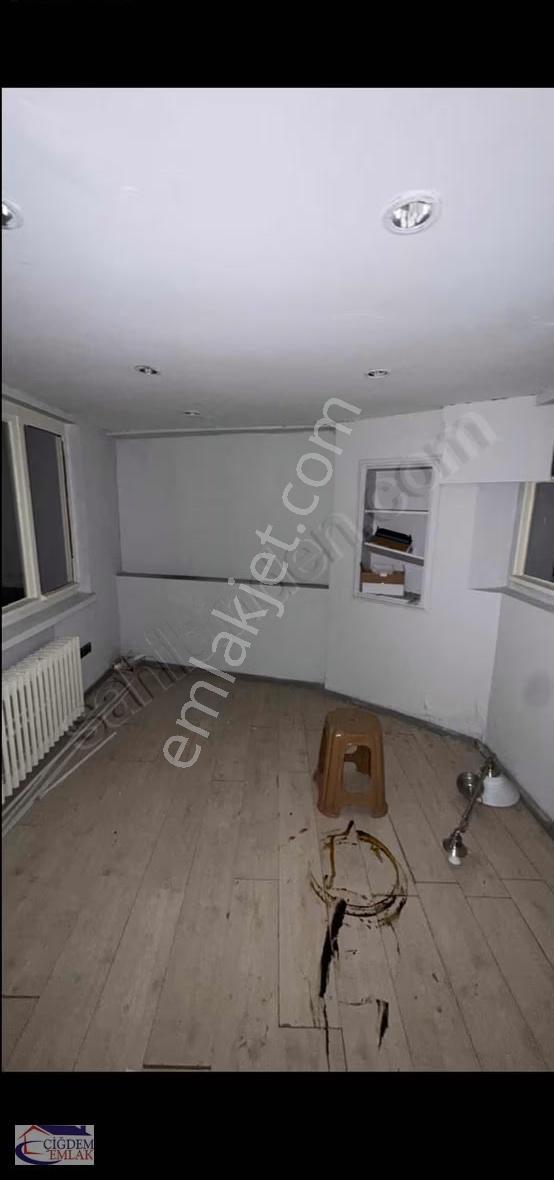 Çiğdem Emlak'tan Cadde Üstünde Degerli Ofis - Görsel 3