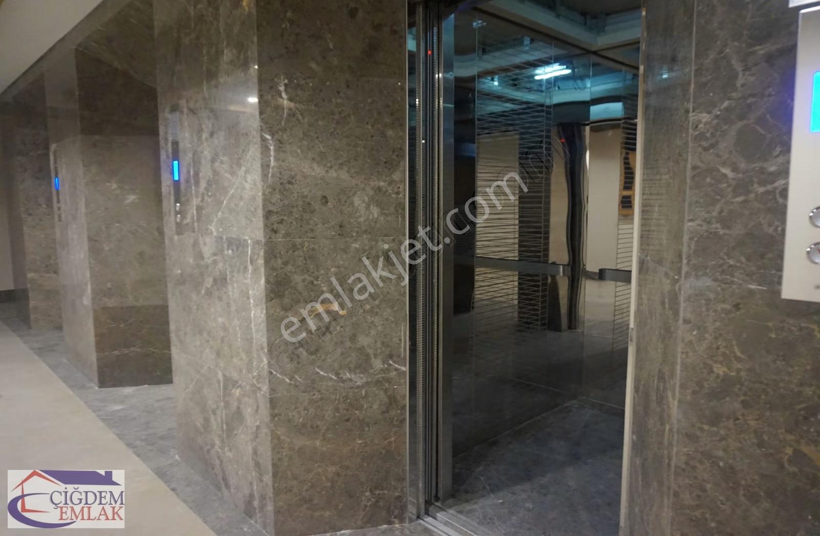 The İstanbul Residence Projesinde 1+1 86m2 Köşe Eşyalı Daire - Görsel 8