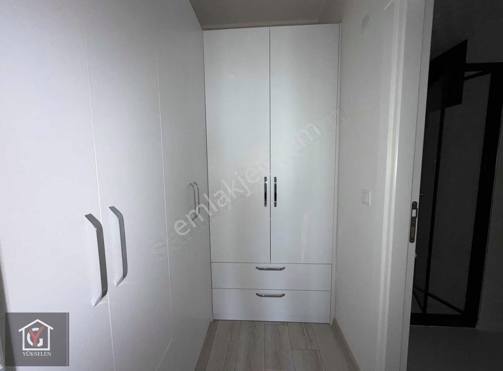 Cumhuriyet Mahallesinde 3+1 Havuzlu Site İçerisinde Otoparklı - Görsel 2