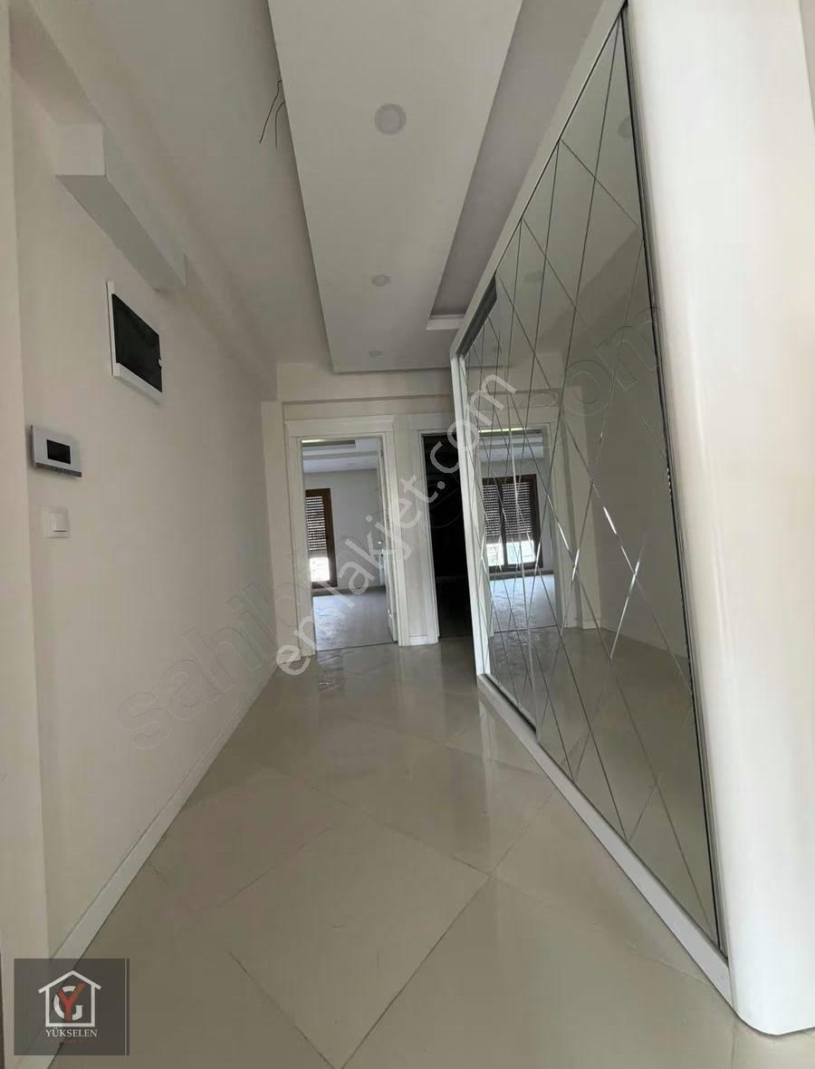 Cumhuriyet Mahallesinde 3+1 Havuzlu Site İçerisinde Otoparklı - Görsel 4
