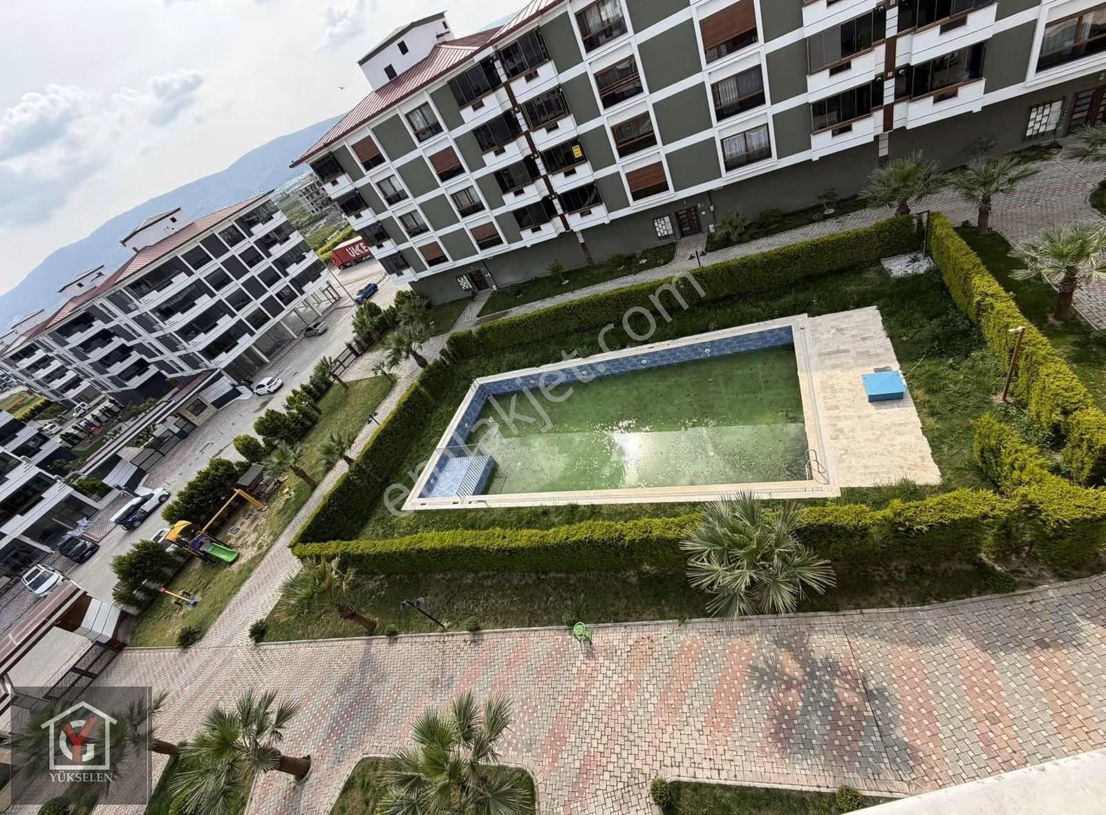 Cumhuriyet Mahallesinde 3+1 Havuzlu Site İçerisinde Otoparklı - Görsel 5