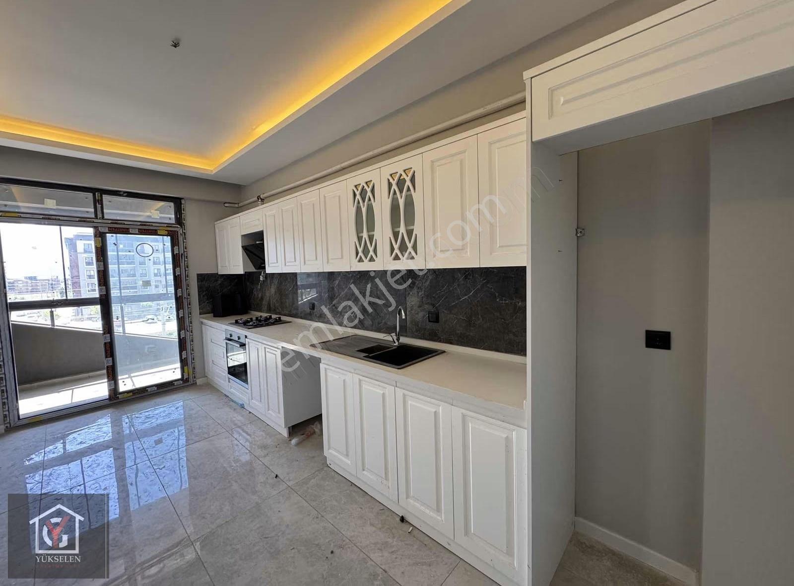 Yükselenden Havuzlu Sitede Ultra Lüks 3+1 Satılık Daire - Görsel 14