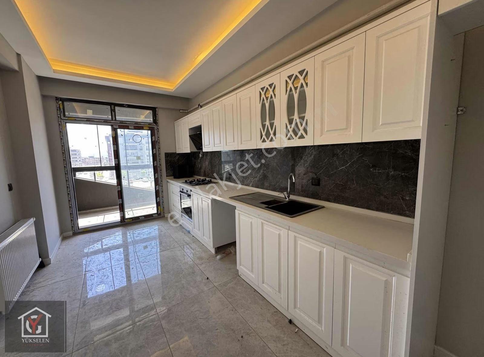 Yükselenden Havuzlu Sitede Ultra Lüks 3+1 Satılık Daire - Görsel 11