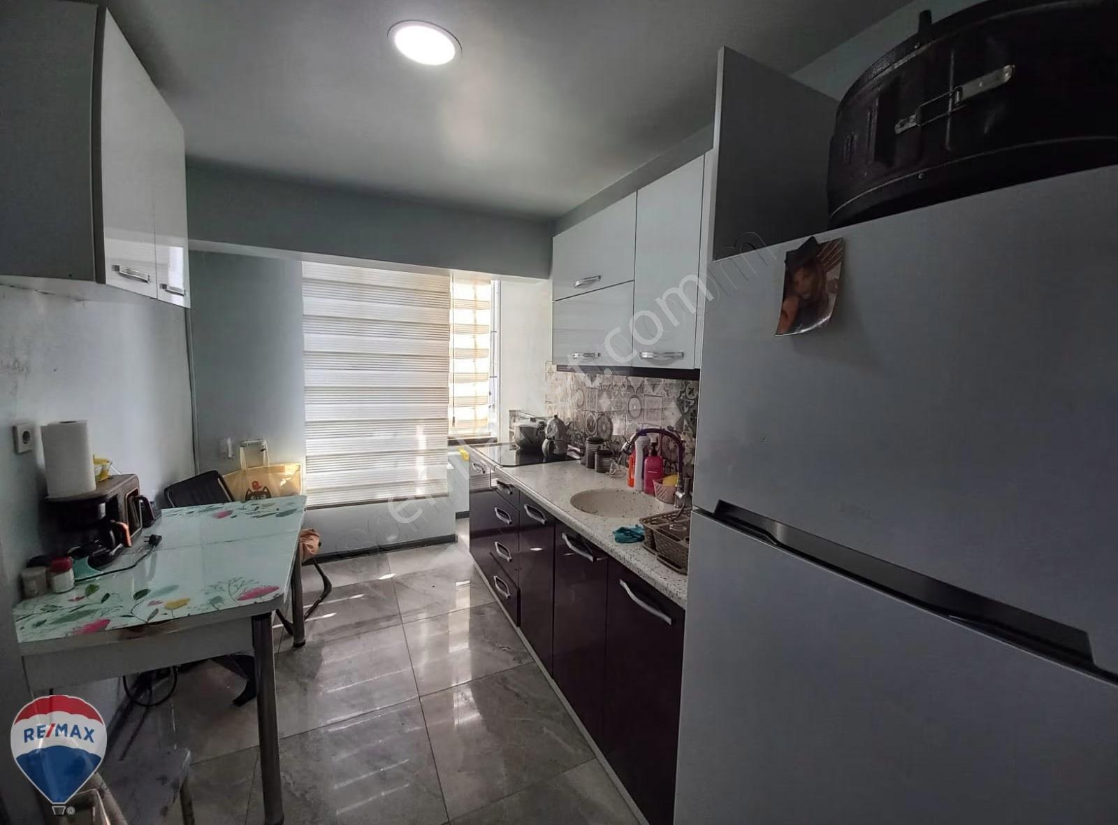 Remax Mavi-çark Cad-itfaiye Cad Kesişimi 4katlı 313m² Komplemülk - Görsel 28
